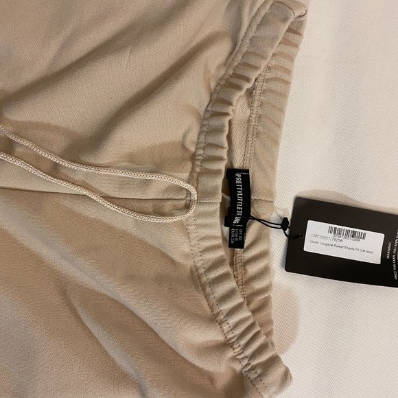 PrettyLittleThing Sweat Shorts - Picture 4 of 8